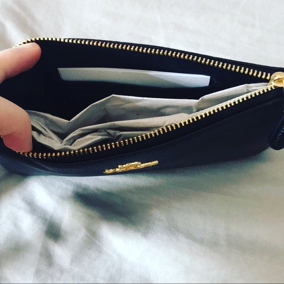 Black coach wristlet - Picture 4 of 5